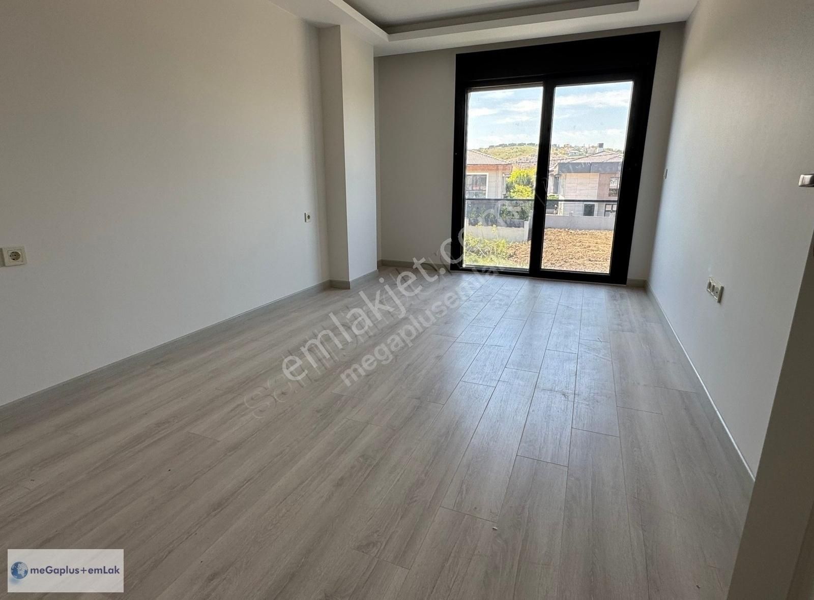 Şile Kumbaba Mahallesinde İkiz Müstakil 3+1 Havuzlu Villa - Görsel 6