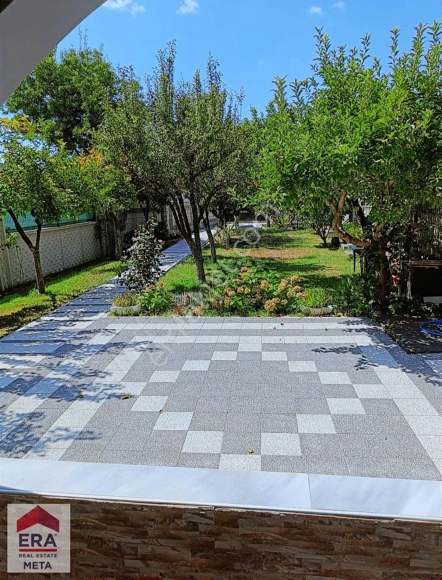 Şile Sahilköyde Bahçeli 6+1 Triplex 594,49m2 - Görsel 3