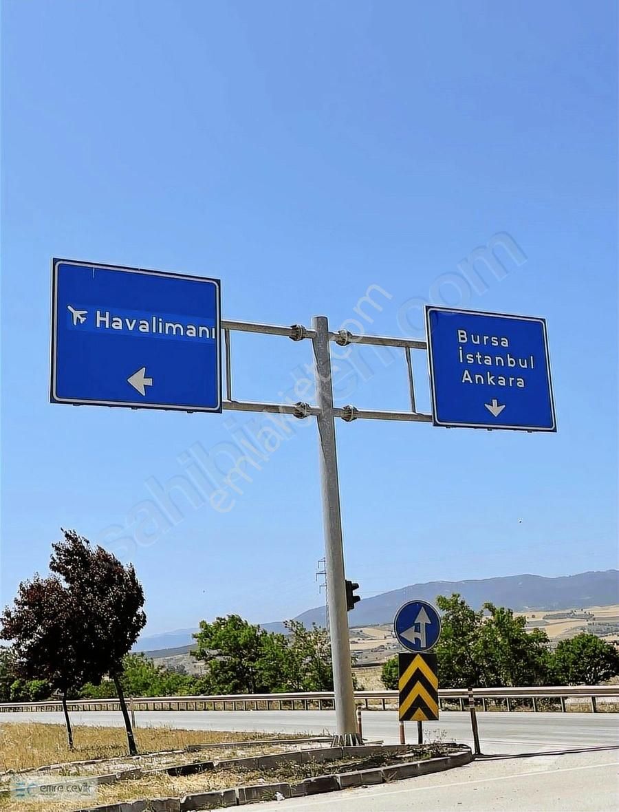 Emre Çevik'den Yenişehir Kavaklı Göleti Yanında Ceviz Bahçesi - Görsel 3