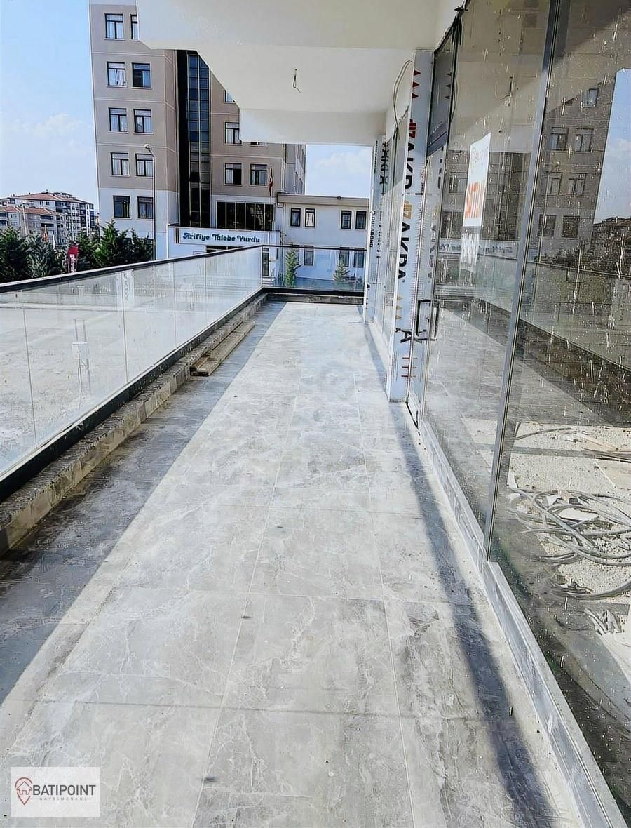 Etiport İş Merkezinde Satılık Kupon Dükkan - Görsel 2