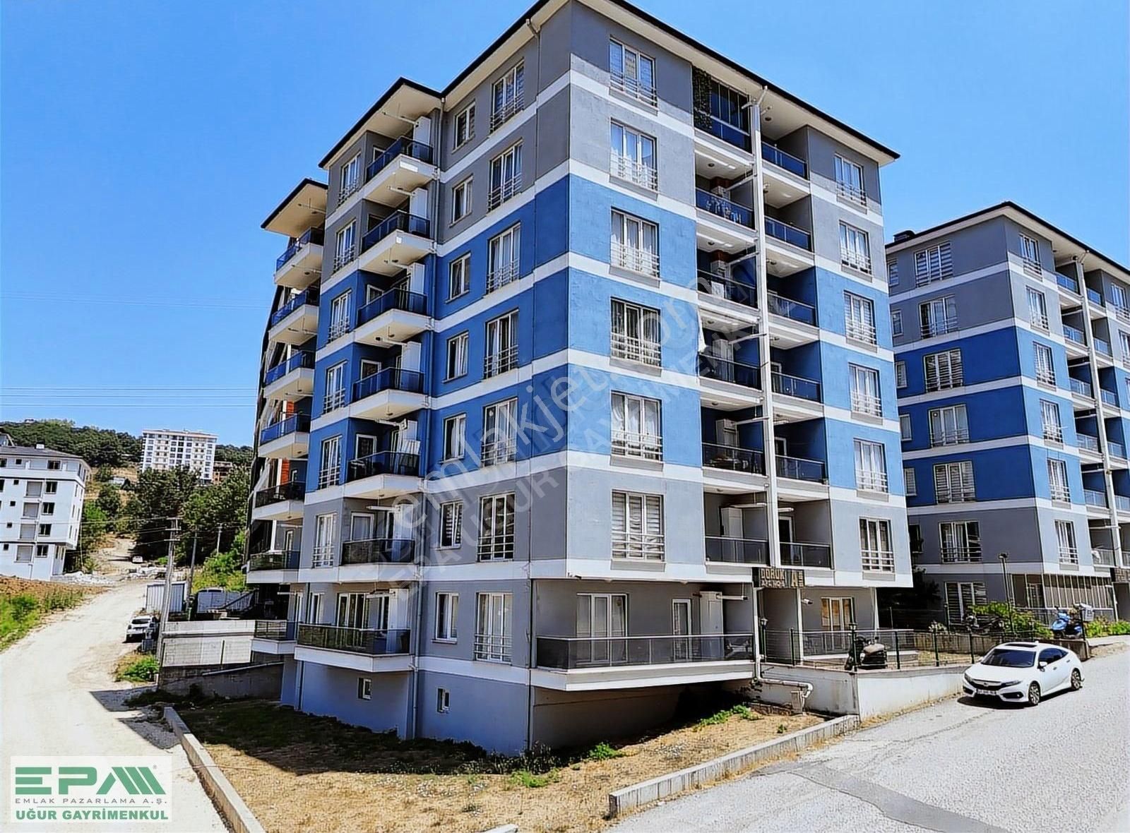 Epa Uğur'dan Üniversite Bölgesinde Acil Satılık Eşyalı1+1 Daire