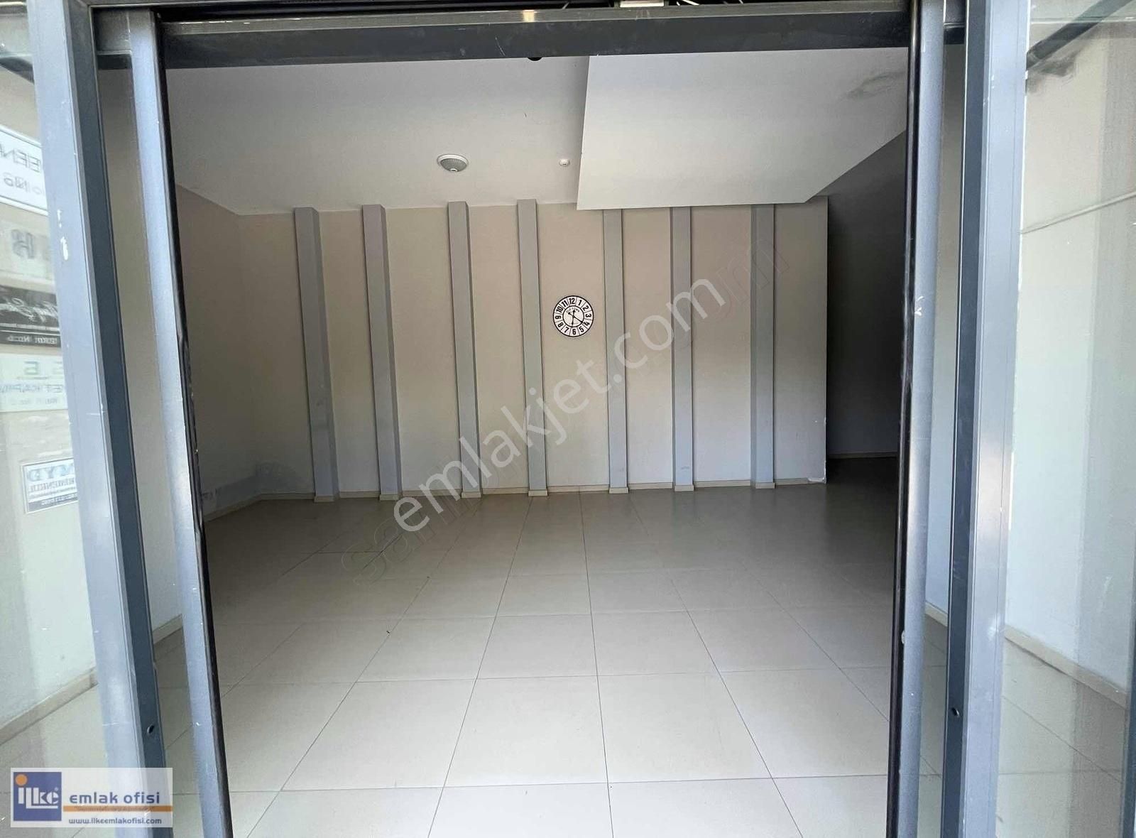 Fuat Moral Mahallesi Betül Cafe Üstü Kiralık 2 + 1 Daire