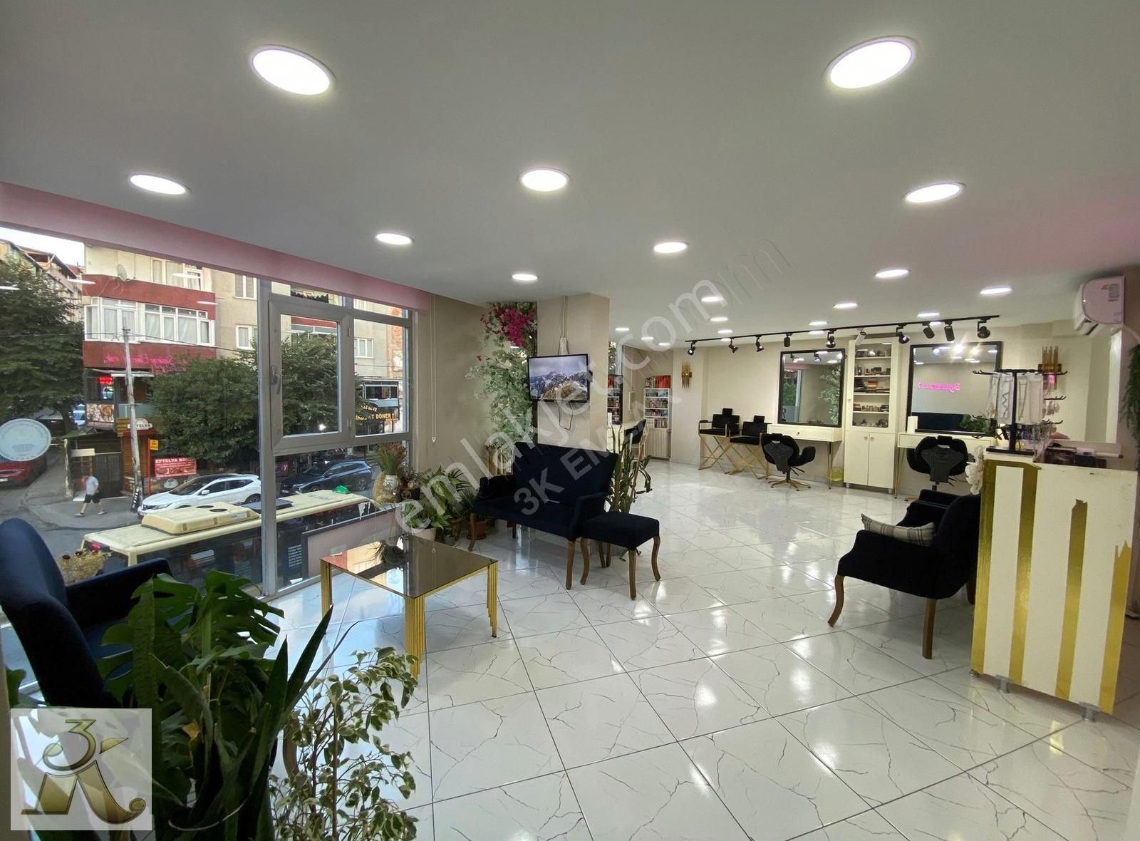 3k Emlak'tan Cadde Üzeri Devren Kiralık 125 M2 Kuaför Salonu