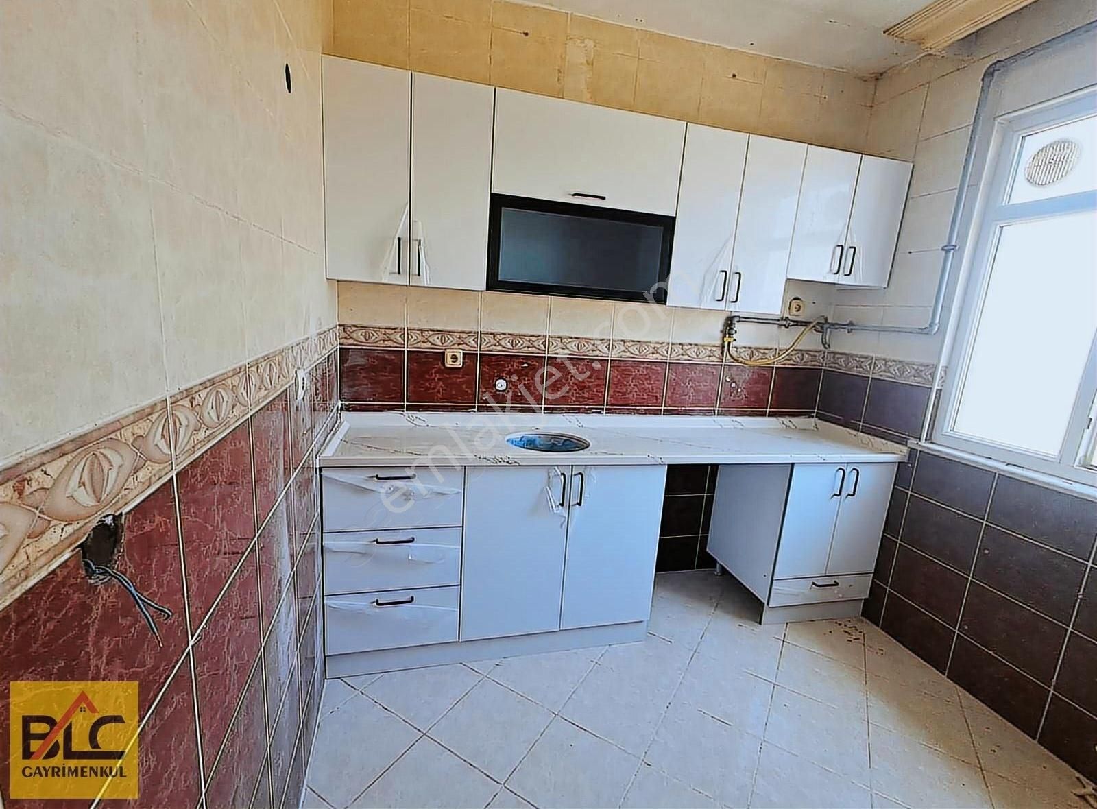 Acill Satılık Farabi Hastane Alt Cad.2+1 120m 5.kat