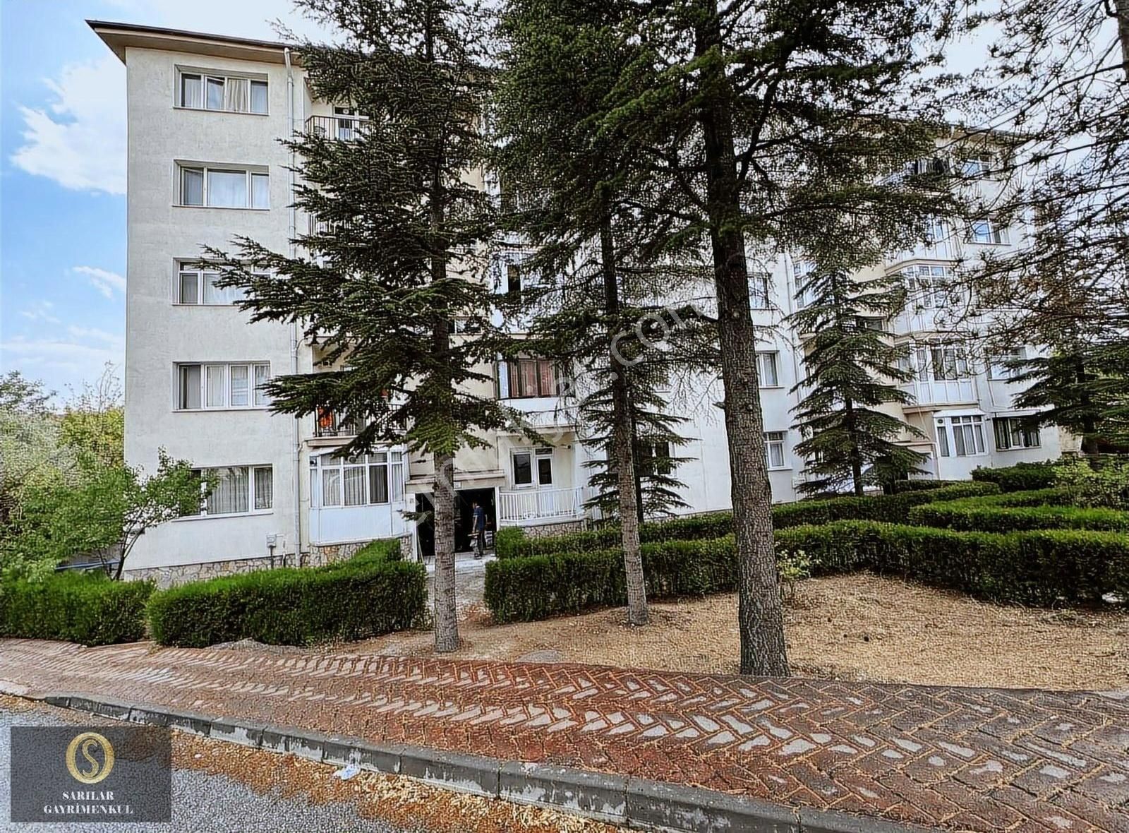 Sarılar Gm'den Yenikent Evlerinde Satılık 2+1 Bakımlı Daire