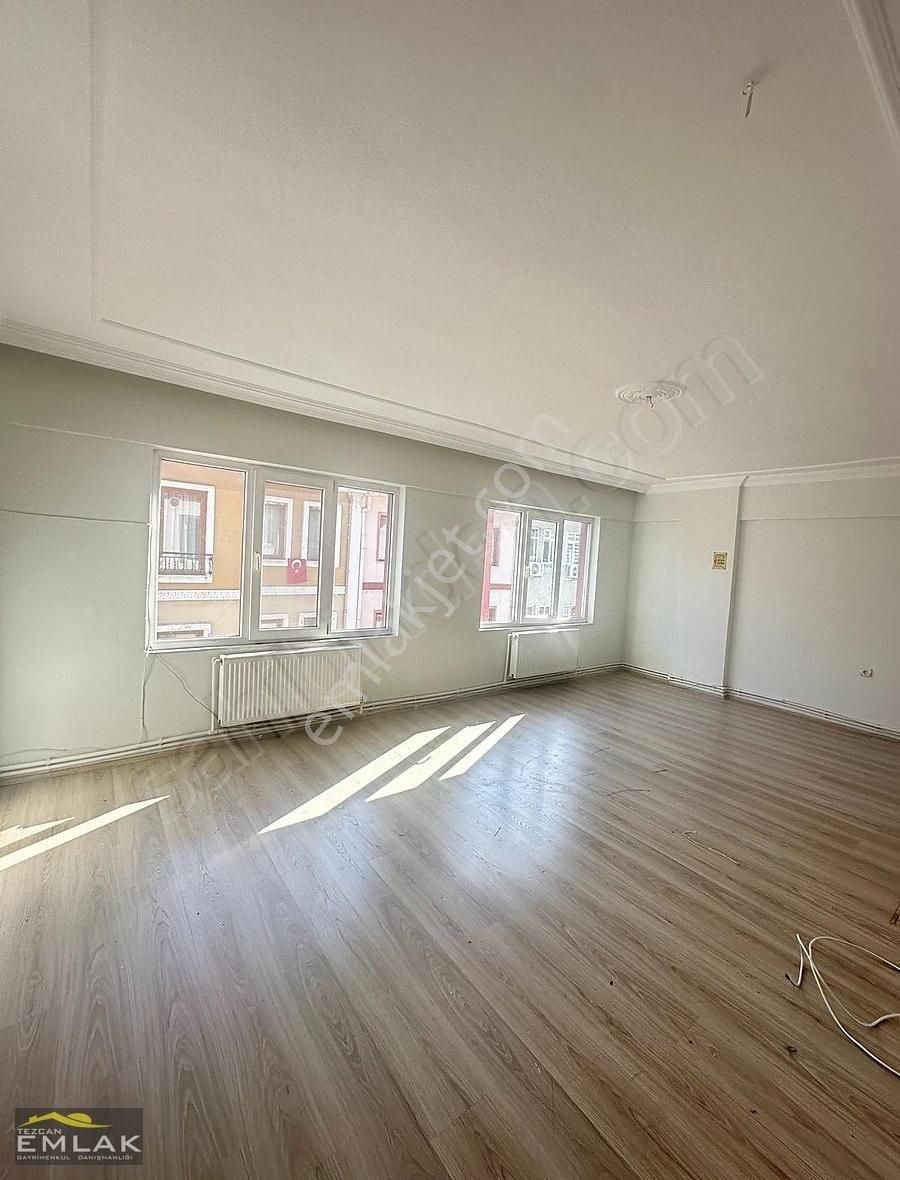 Merkez'de Kapalı Mutfak Kiralık 2+1