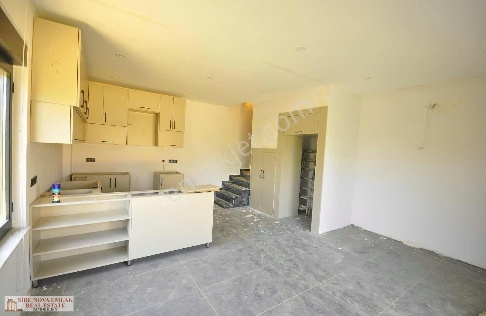 Evrenseki'de Satılık Triplex Villa