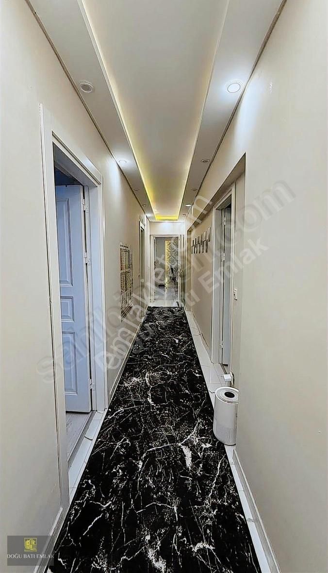 Beylikdüzü Cumhuriyet Mah. Kardelen Sitesi Havuz Cephe - Görsel 9