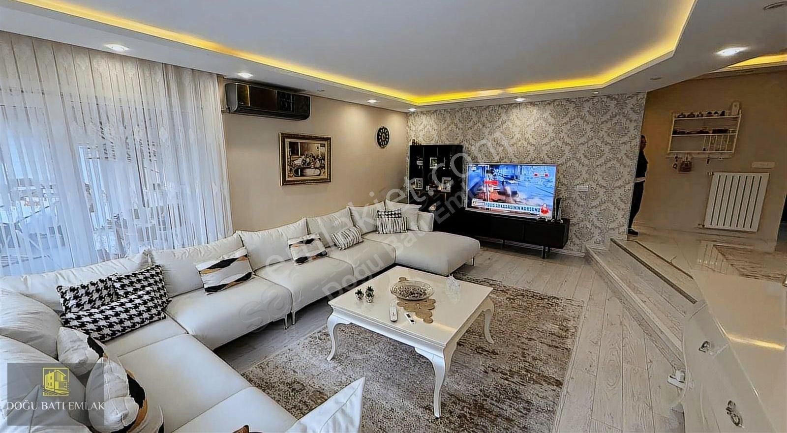 Beylikdüzü Cumhuriyet Mah. Kardelen Sitesi Havuz Cephe - Görsel 6
