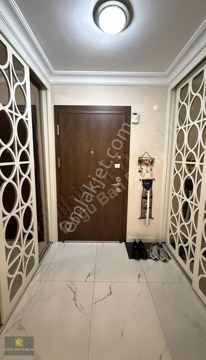 Beylikdüzü Cumhuriyet Mah. Kardelen Sitesi Havuz Cephe - Görsel 3