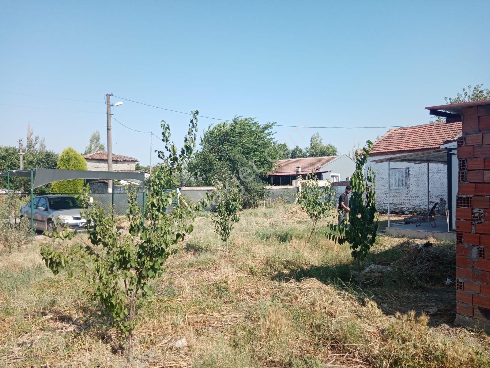 Bayındır Yeşilov 'da İçinde Prefabrik Evi Olan İmarlı Arsa - Görsel 11