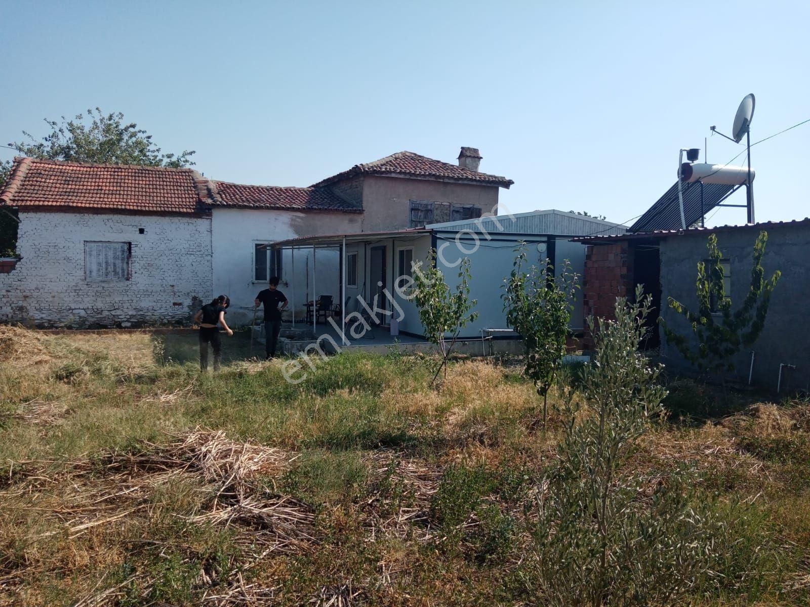 Bayındır Yeşilov 'da İçinde Prefabrik Evi Olan İmarlı Arsa - Görsel 10