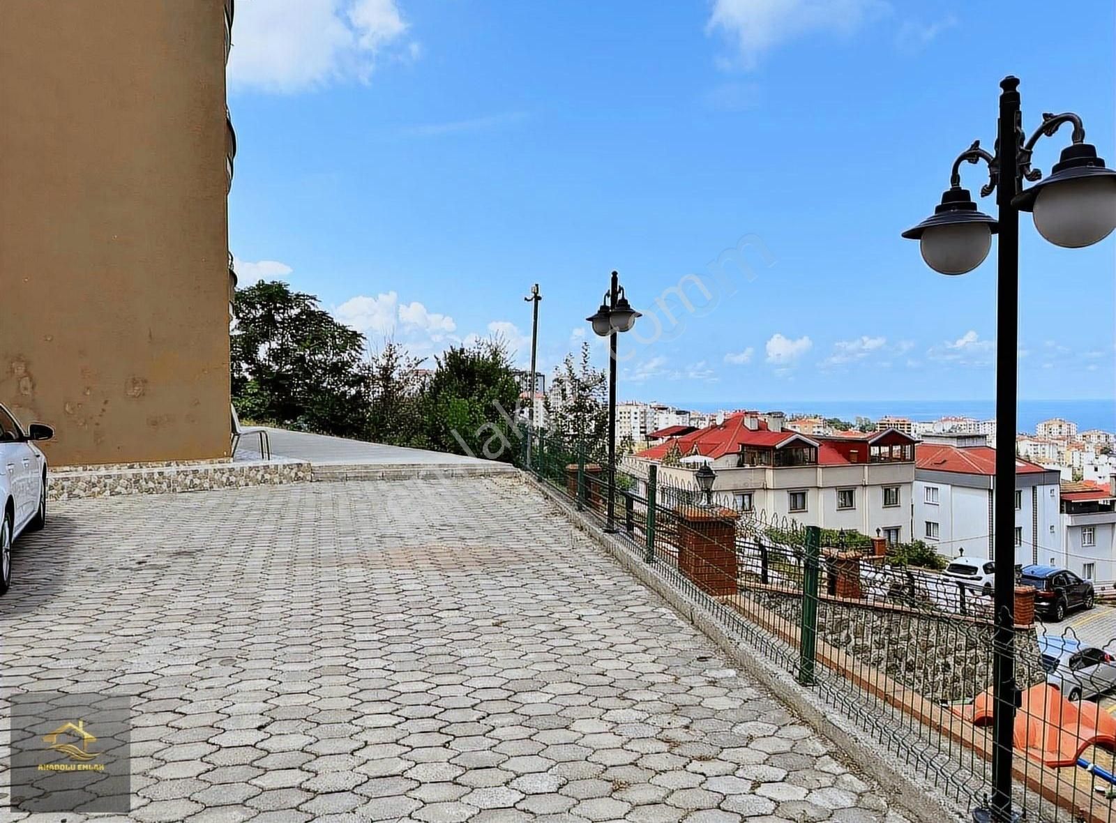 Trabzon Bahçecik Mahallesi Eşyalı Satılık 3+1 Daire