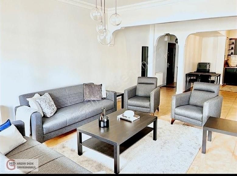 Süreyyaplajında İçi Yeni Full Eşyalı 120m2 3 Balkonlu Arakat