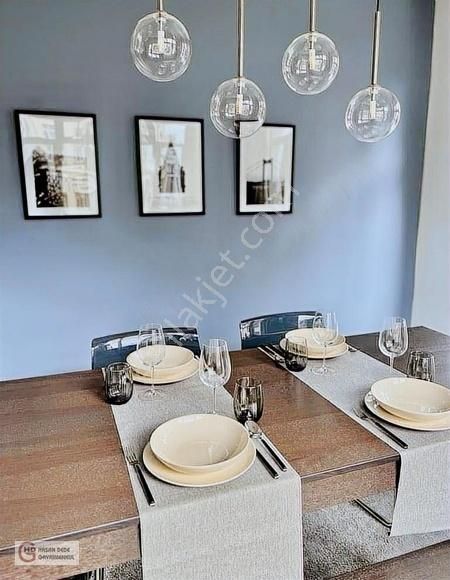 Süreyyaplajında İçi Yeni Full Eşyalı 120m2 3 Balkonlu Arakat