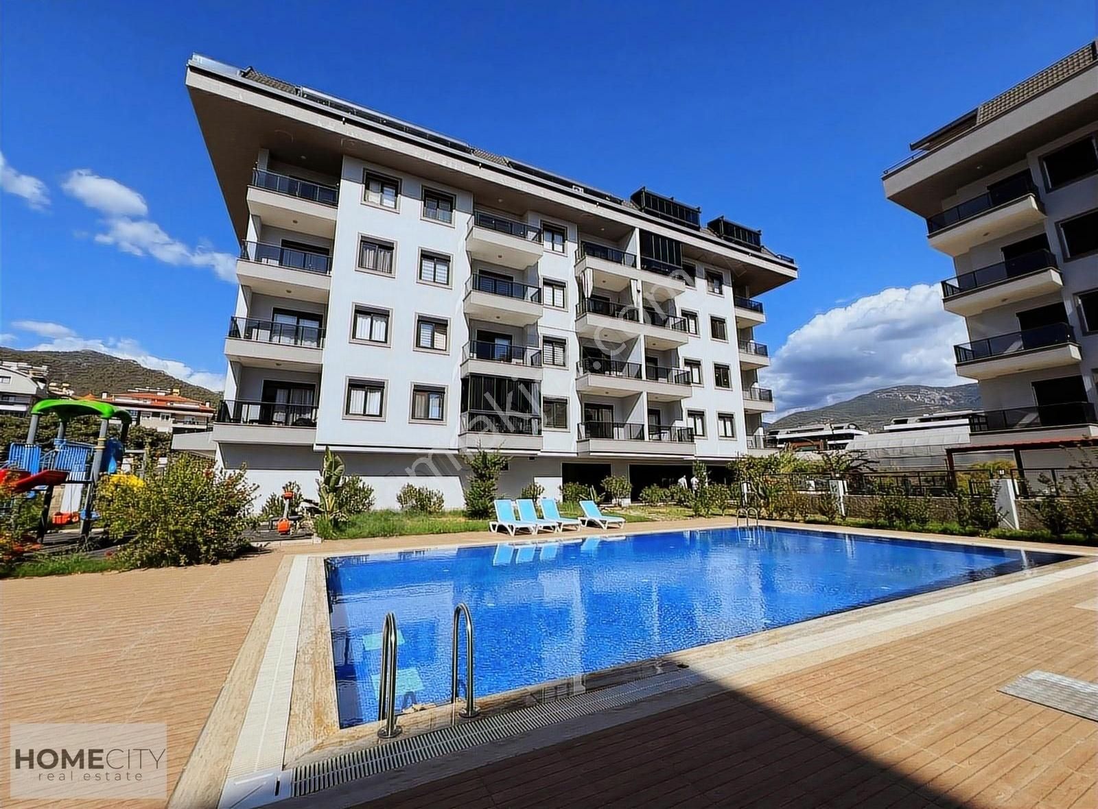 Alanya Oba 4+1 Dublkess 180m2 Eşyasız Aktivitelii Uygun Fırsaat