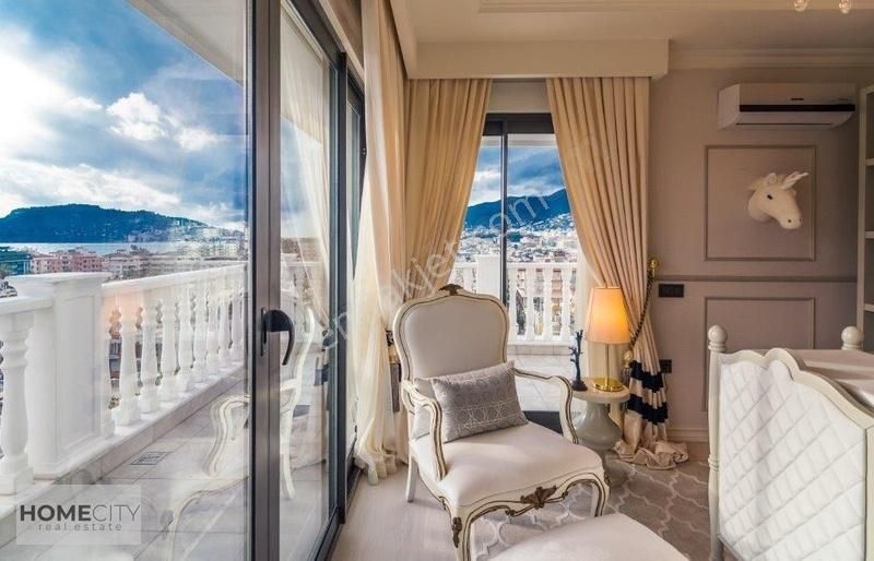 Alanya Cumhuriyet 4+1 290m2 Deniz,manzaralı Lüks Eşyalı Merkezde