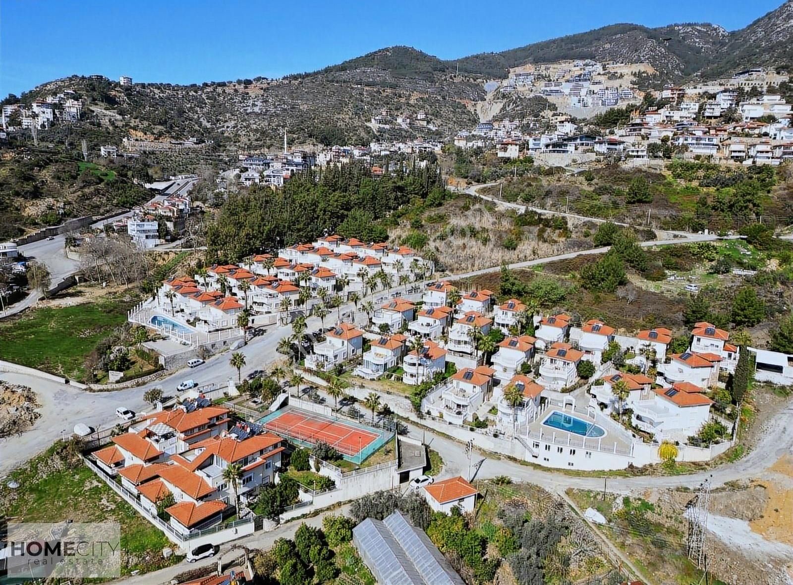 Alanya Sugözü 2+1 135m2 Bahçeli,havuzlu,site İçi,eşyalı Villaa - Görsel 24