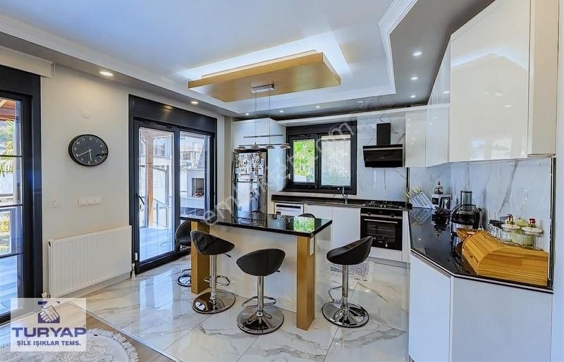 Şile Kumbaba'da Kiralık Havuzlu Müstakil 5+1 Eşyalı Lüks Villa - Görsel 11