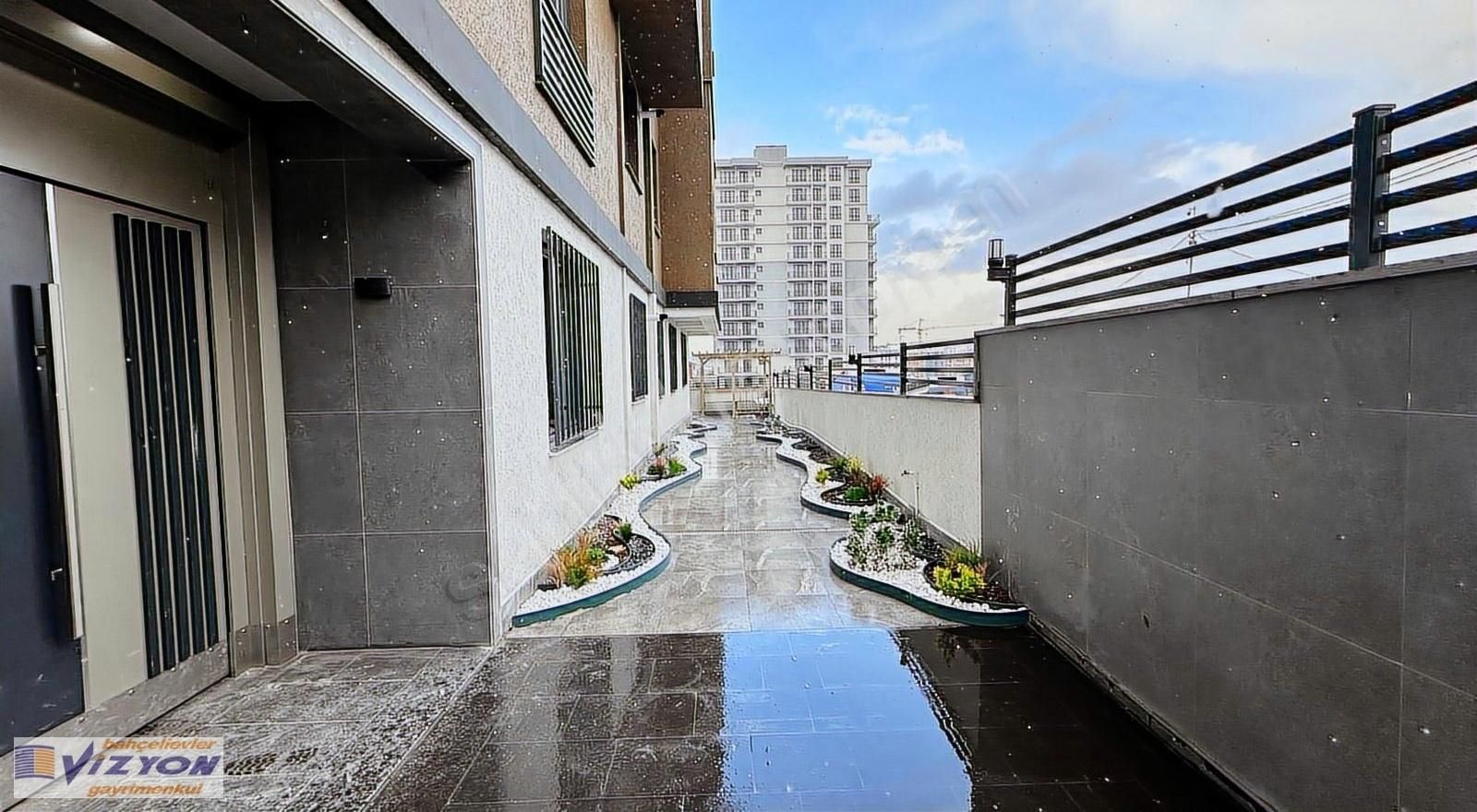 Bağcılar Kirazlı Sıfır Otoparklı Arakat Özel Konum Daire. Vizyon - Görsel 6