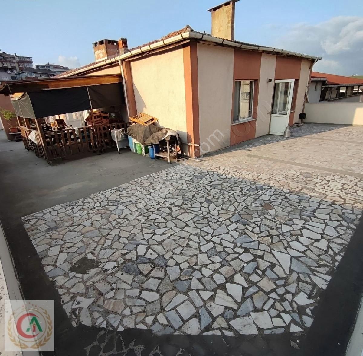 Akdoğan Yapı Yunusemre Mah Satılık 3+1 300m2 Ferah Daire 4.kat - Görsel 2