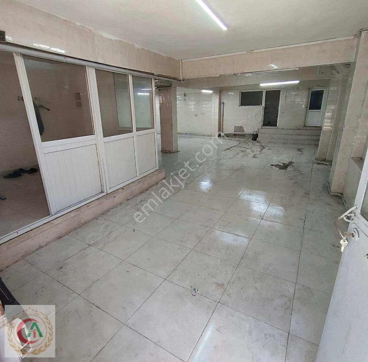 Akdoğan Yapı Yunus Emre Mah Kiralık Giriş Dükkan 220m2