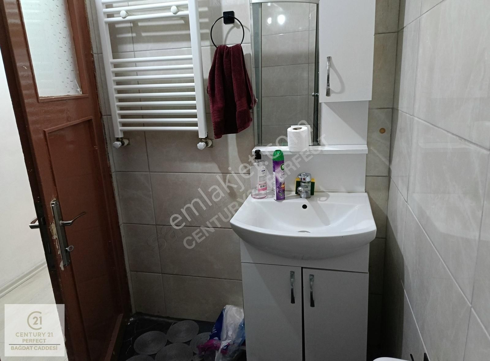 Kadıköy Osmanağa'da Satılık 2+1 Daire İçi Yenilenmiş Yatırımlık - Görsel 12