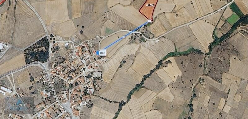 Almina'dan İbirlerde İmara 280 Metre Mesafede Yolu Olan Tarla