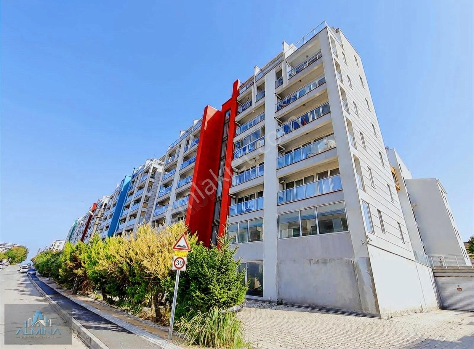 Almina Dan Site İçerisinde Lüks Tasarımlı 1+1 Geniş Daire - Görsel 18