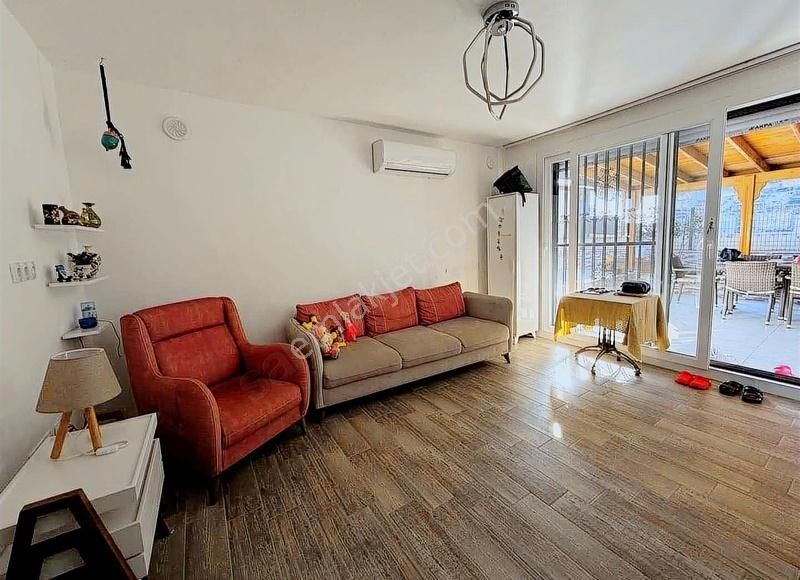 Didim'de Denize 100 Adım Mesafede 4+1 Tam Müstakil Villa