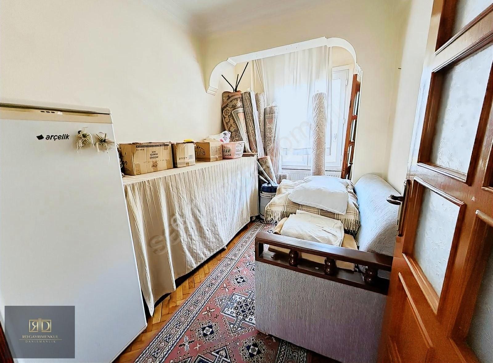 Sarıyer-reşitpaşa'da Teras Manzaralı 3+1 Satılık Daire - Görsel 2