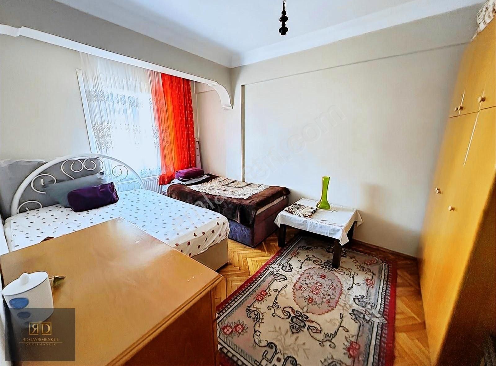 Sarıyer-reşitpaşa'da Teras Manzaralı 3+1 Satılık Daire - Görsel 14