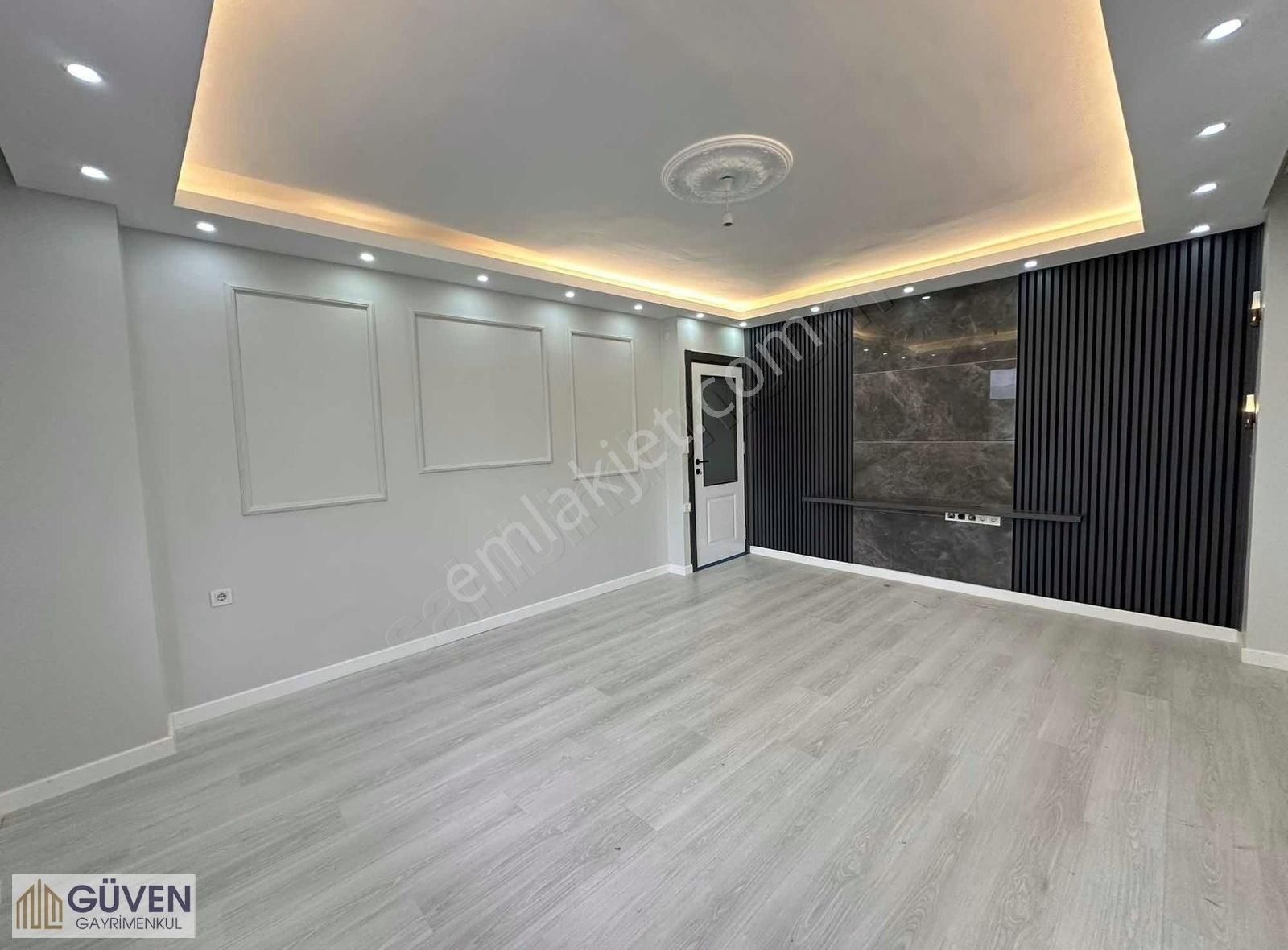 Lokman Hekim Cad Yakını 2+1 Lüx Yüksek Giriş Daire