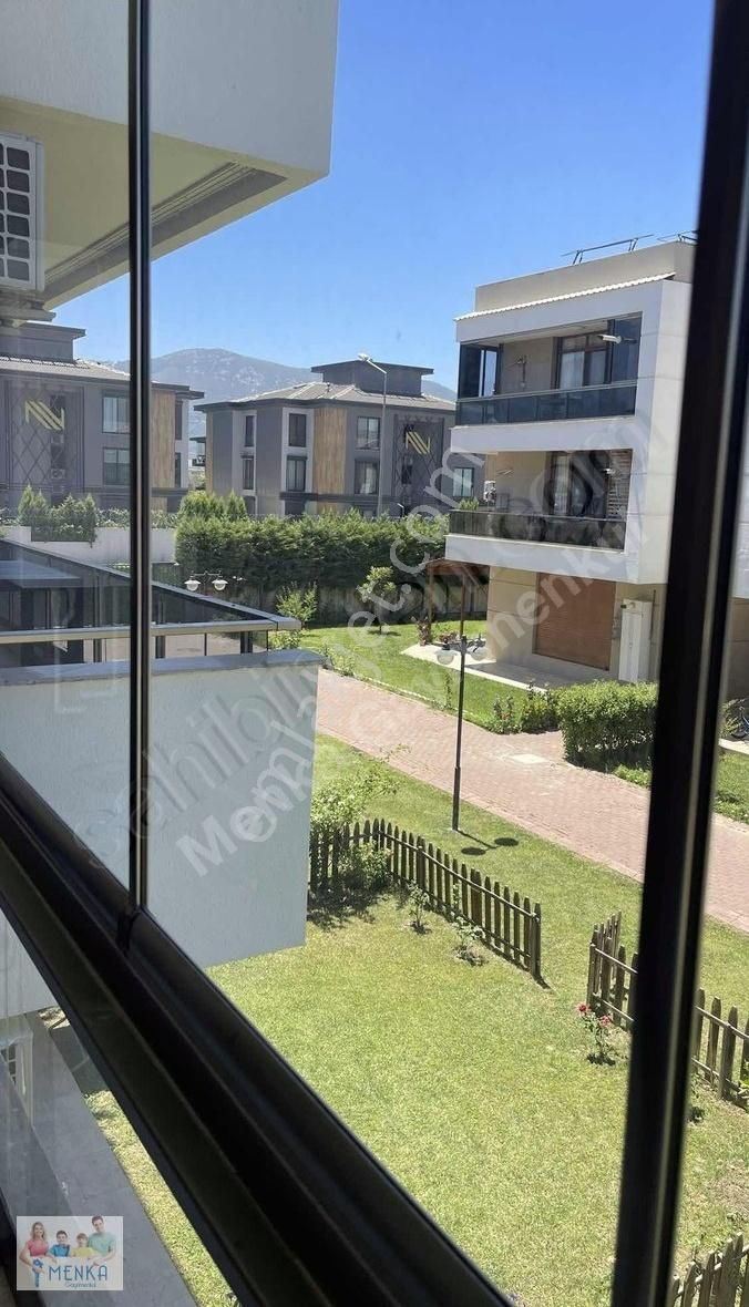 Yunusemre Muradiye Karaali Mah. Kiralık Eşyalı 1+1 Havuzlu Daire