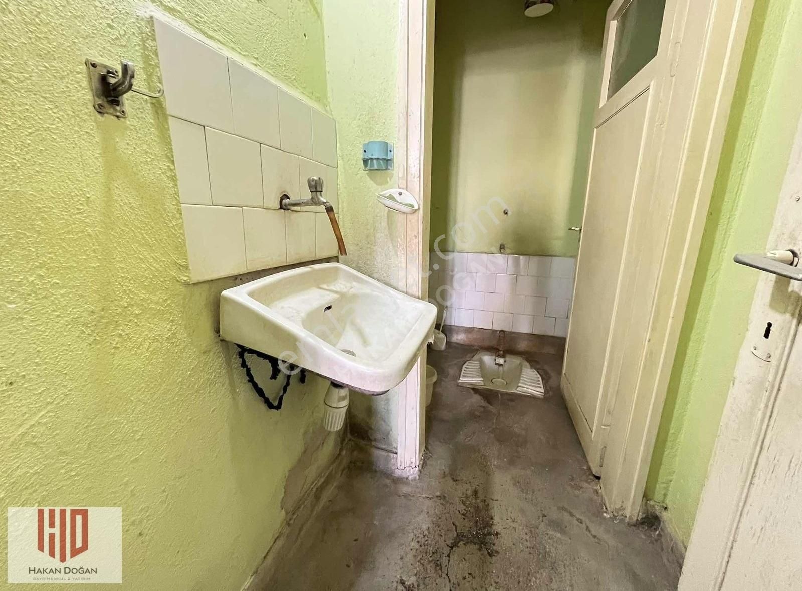 Millet Bahçesi Yanında Düşük Katlı Kiralık Daire
