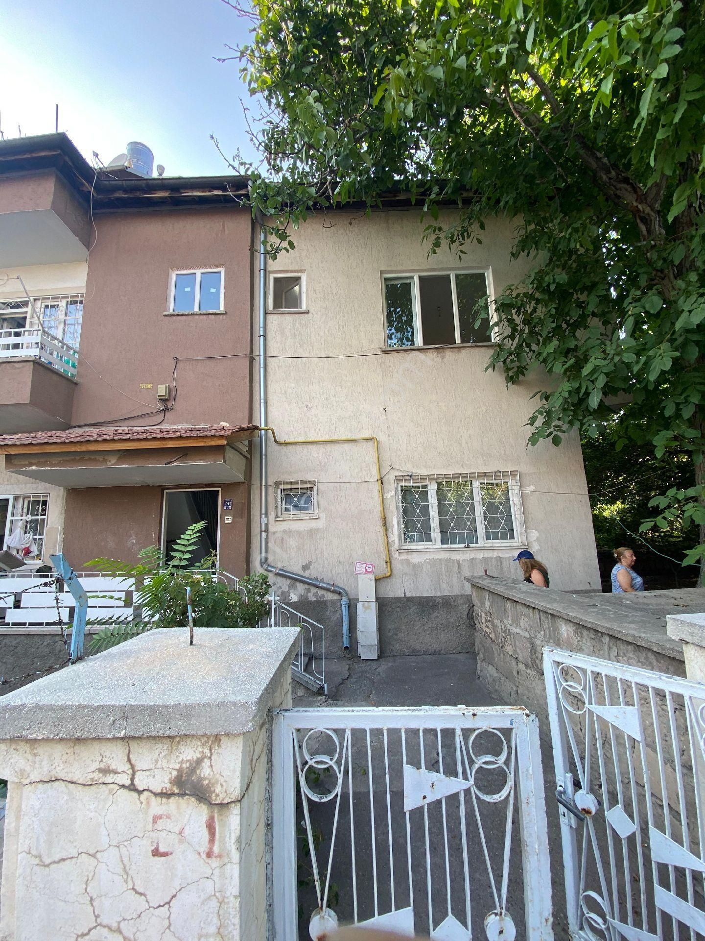 Baykal Gayrimenkul Den Yenimahalle De Cadde Üstü Kiralık Daire