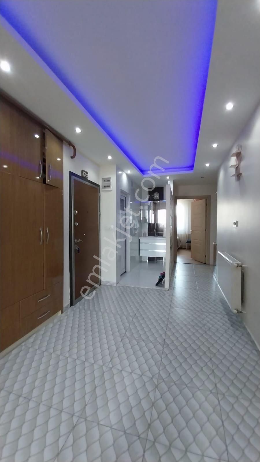 Ptt Evleri Mh. Kapalı Semt Pazarı Yanı 3+1 Dairemiz Satılık - Görsel 3