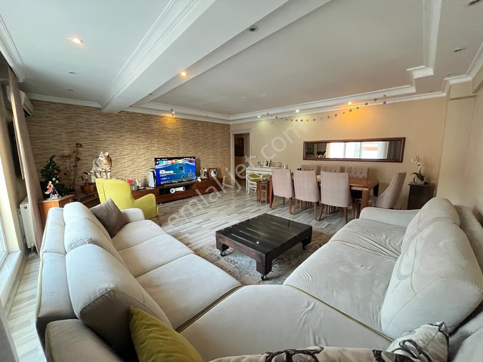 İmren Gayrimenkulden Satılık 5+2 250 M2 Emalsiz Geniş Dubleks