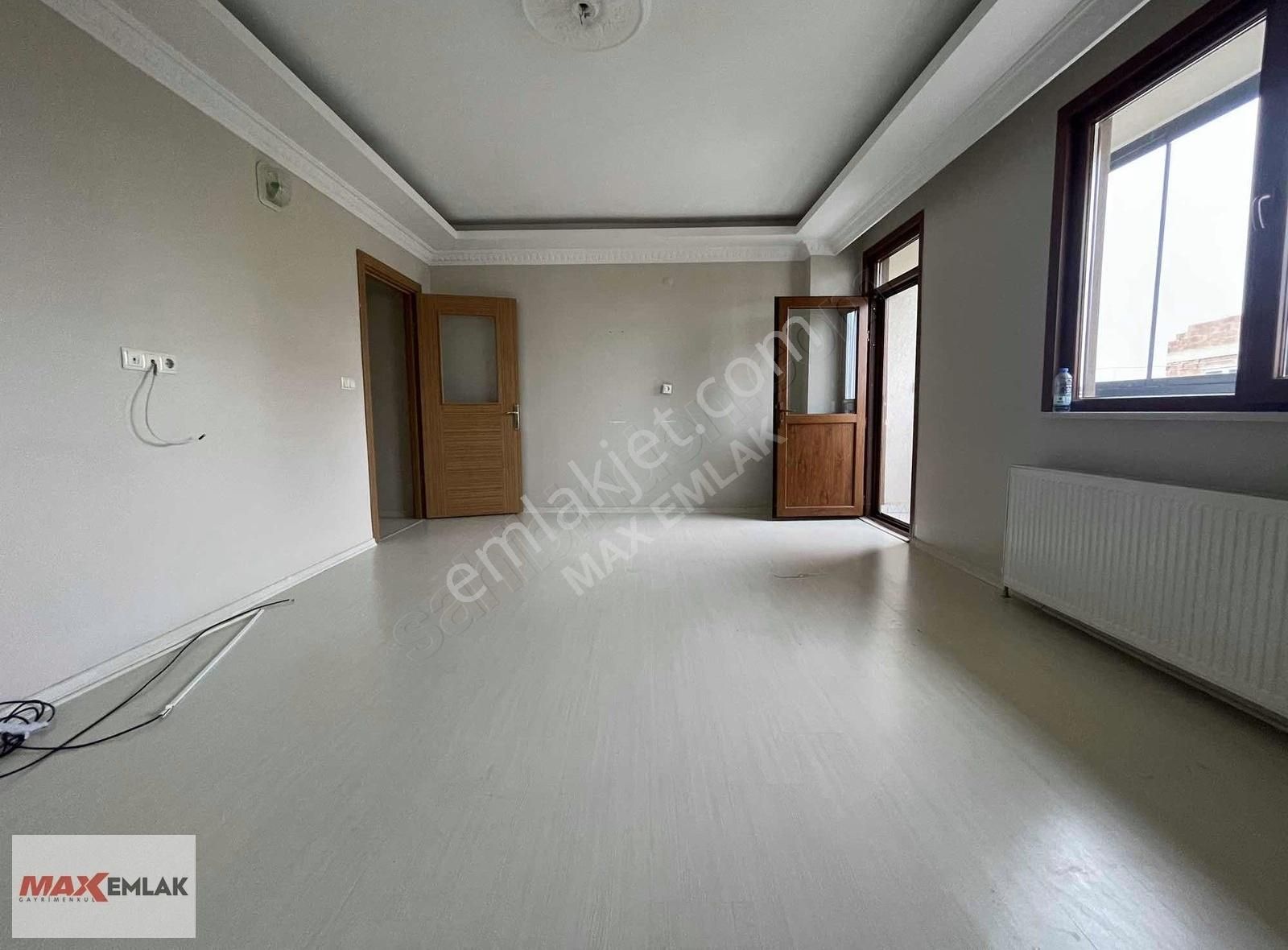 Tuzla Cad Yakını File Marketin Arkasında Kiralık 3+1 Daire