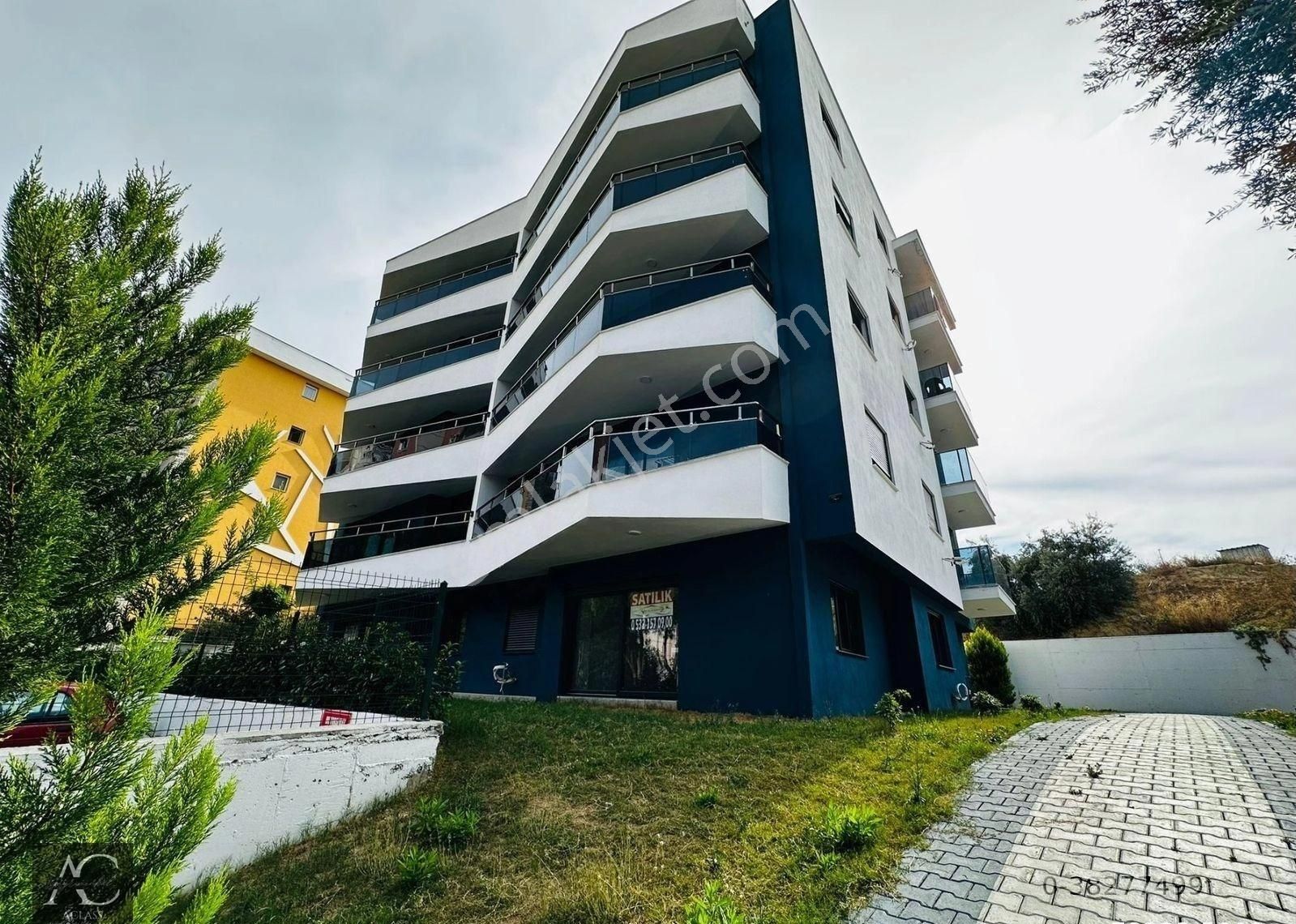 Aclass'dan Kuşadası'nda Satılık Merkezde Yenı Yapım Havuzlu Site İcerisinde Satılık Fırsat Daire - Görsel 2