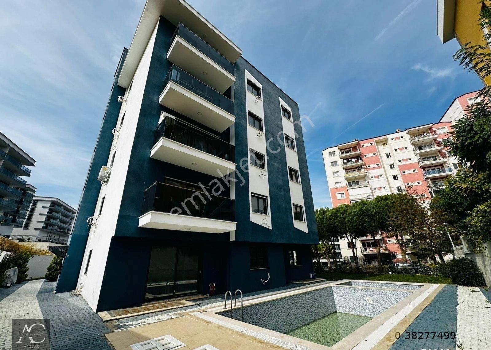 Aclass'dan Kuşadası'nda Satılık Merkezde Yenı Yapım Havuzlu Site İcerisinde Satılık Fırsat Daire - Görsel 3