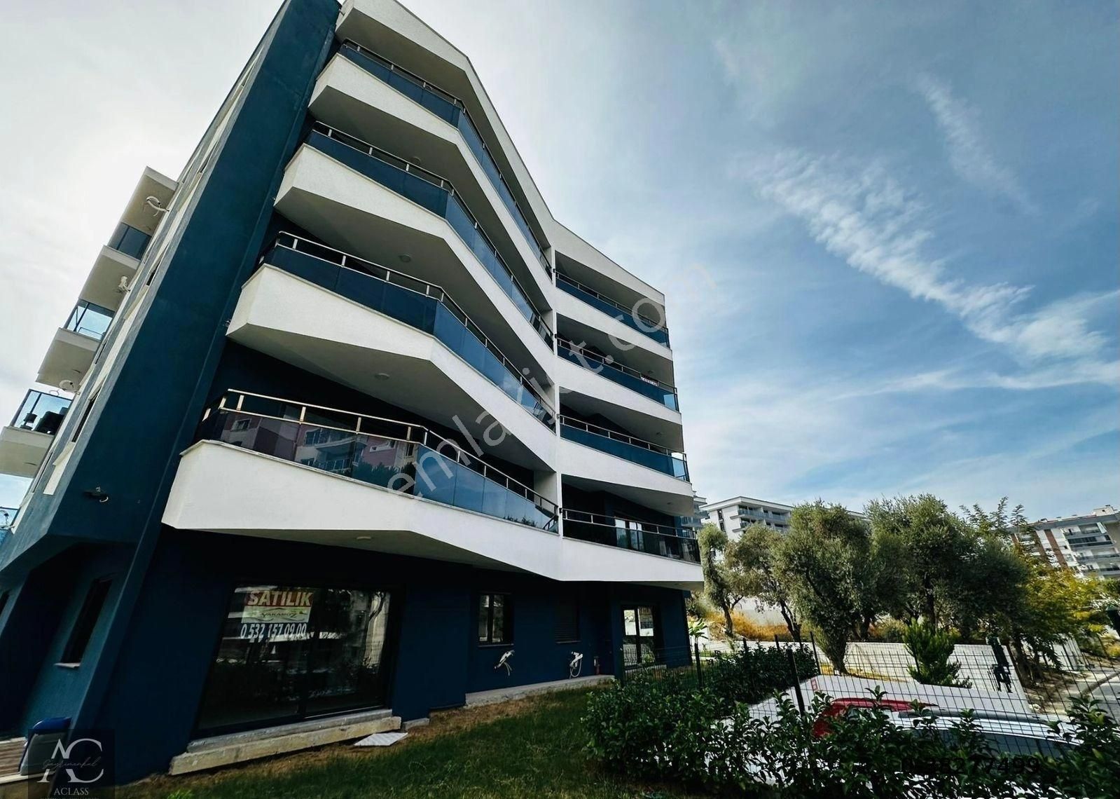 Aclass'dan Kuşadası'nda Satılık Merkezde Yenı Yapım Havuzlu Site İcerisinde Satılık Fırsat Daire - Görsel 21