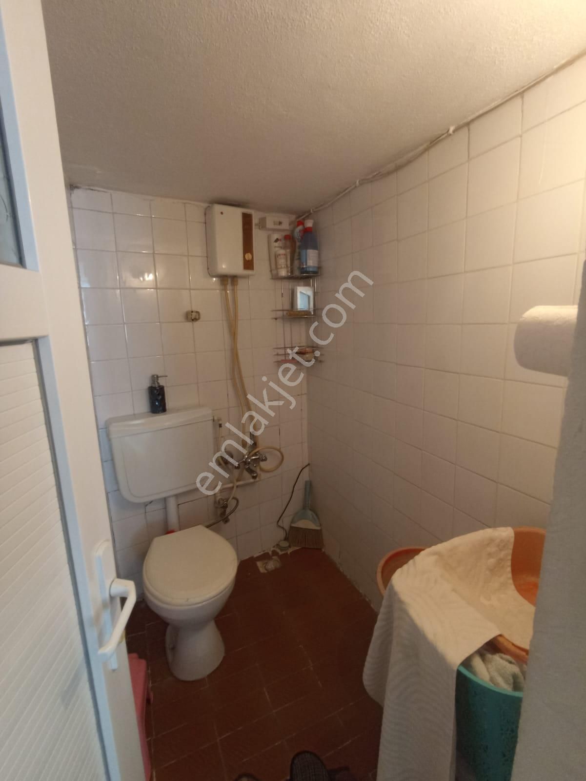 Yeşilyurtta Bulvara Yakın Köşebaşı 3 Katlı Satılık Müstakil - Görsel 11