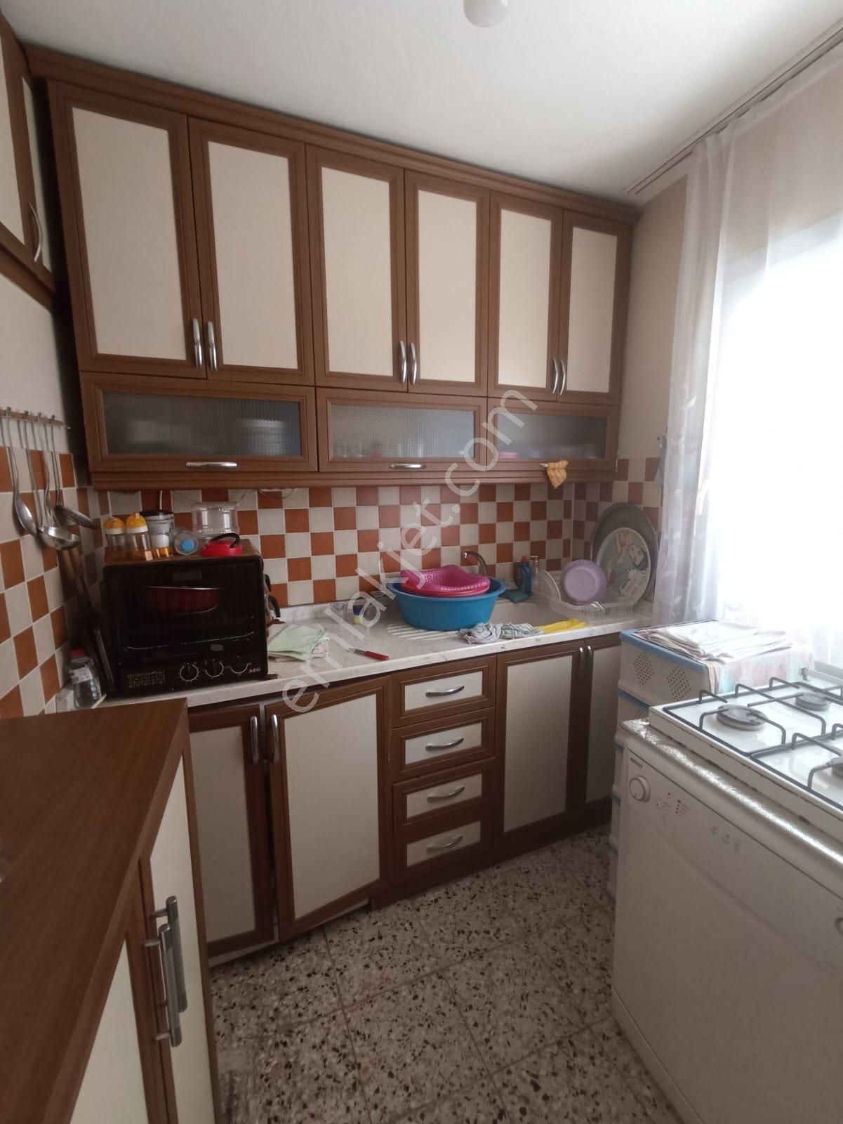 Yeşilyurtta Bulvara Yakın Köşebaşı 3 Katlı Satılık Müstakil - Görsel 9