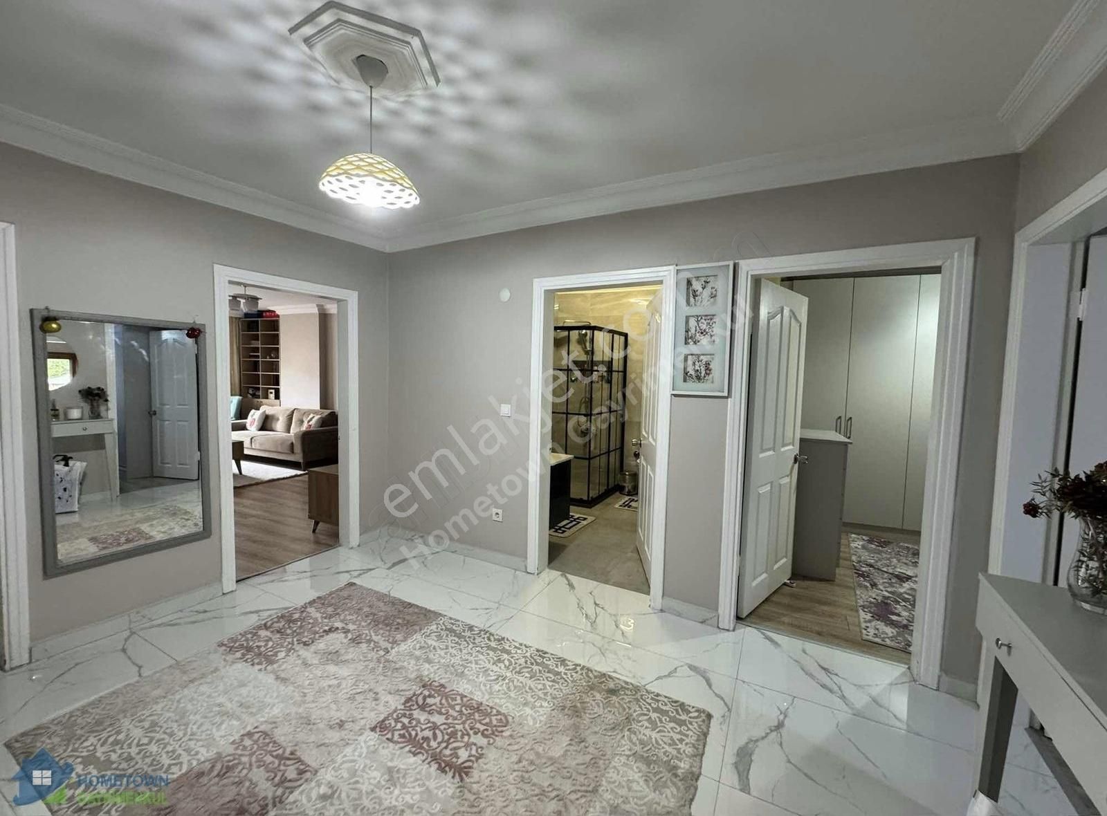 Sarıyer Bahçeköy'de Satılık 2+1 Daire