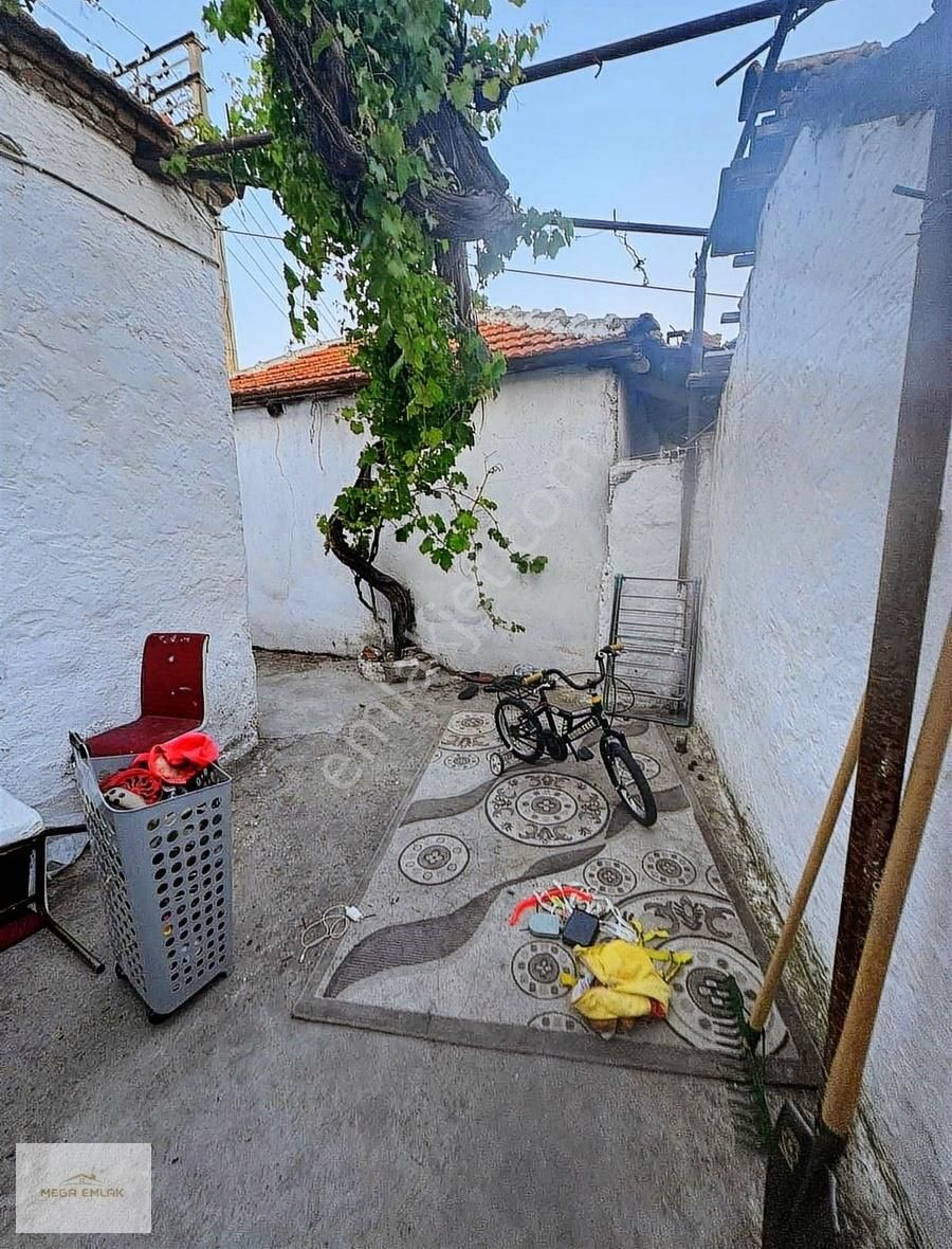 Mega Emlaktan Satılık Kale Mahallesinde Bahçeli Müstakil Ev - Görsel 11