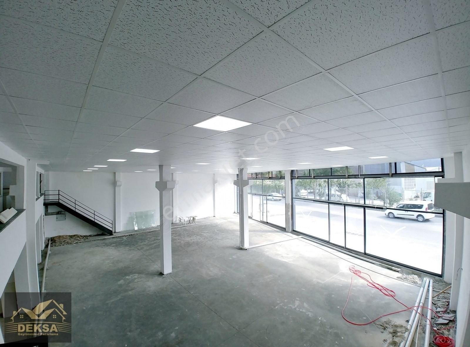 İzmit Sanayi Sitesi Karşısı Ana Caddede Satılık 817 M2 Dükkan - Görsel 10