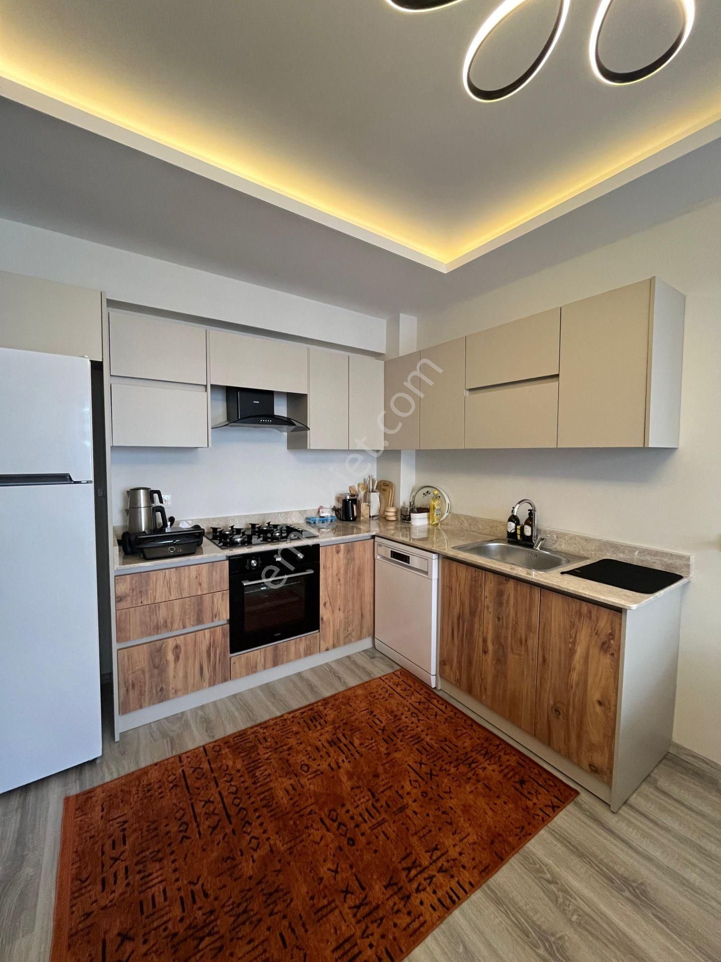 Ayaş Deniz Manzaralı Havuzlu 1+1 Eşyalı Daire