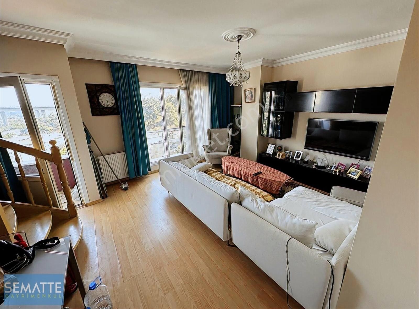 Kiralık Eşyalı Dubleks 2+2 130 M²