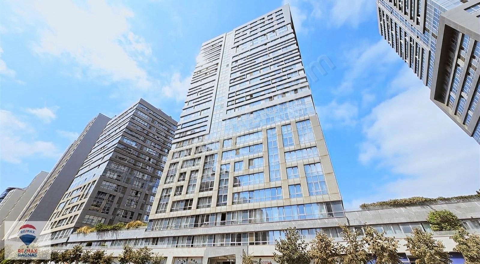 Kadıköy İstanbul 216 Sitesi Muhteşem Manzaralı 3+1 Daire Satılık